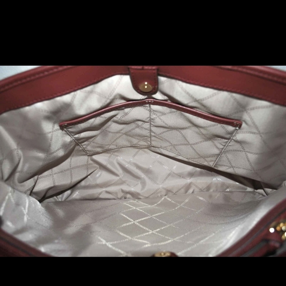 Michael Kors Sullivan Large Nylon Multifunction Top-Zip Tote, Retail $298 - Picture 6 of 6